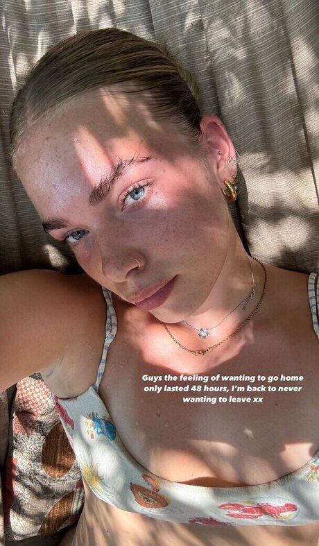 Izzy Swin perfect pornstar pictures