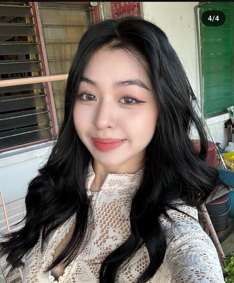 angellowee best actress img