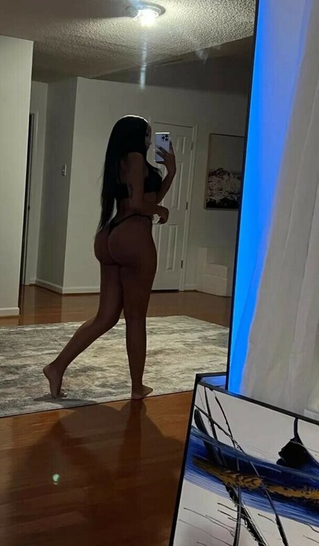 Trapezoidmouth nude actress picture