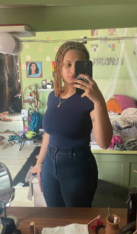 Lexcova naked model images