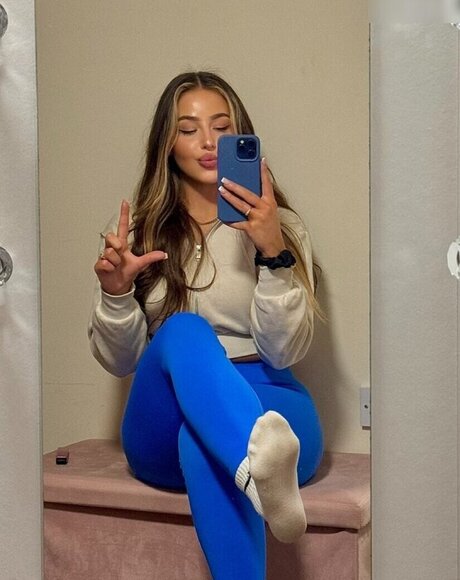 Taliafitt art actress picture