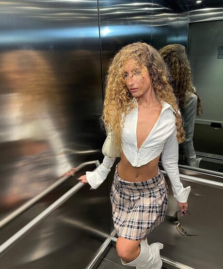 Jazmine Dyer hd model pic