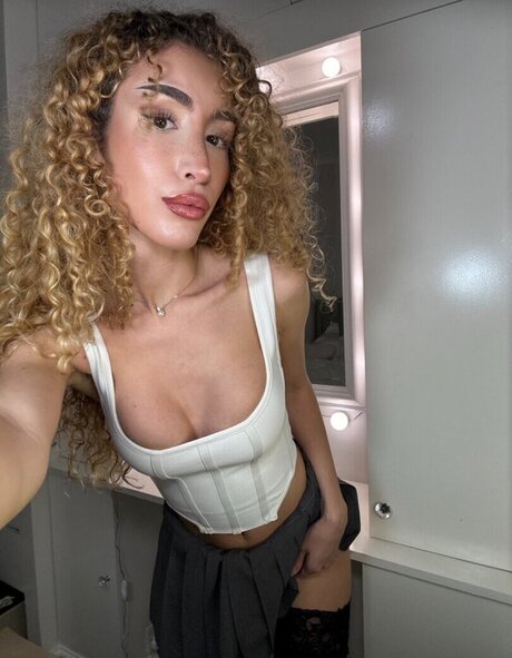 Jazmine Dyer pornstar free photo