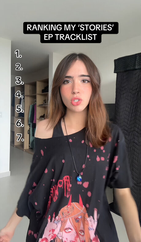 Gabriela Bee model naked galleries