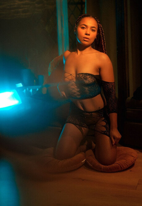 graefiin melanin pornographic actress pictures