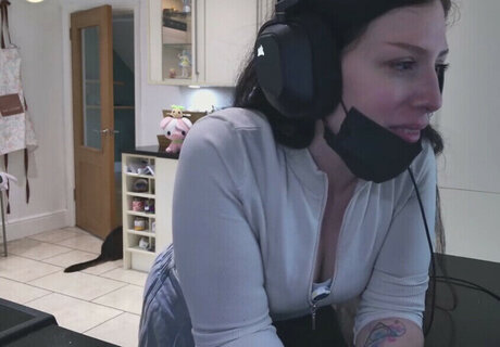 Dya Rikku sex pornstar galleries