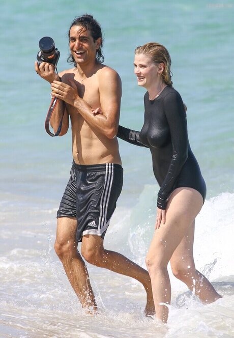 Lara Stone xxx model pics