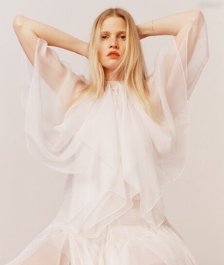 Lara Stone xxx model image
