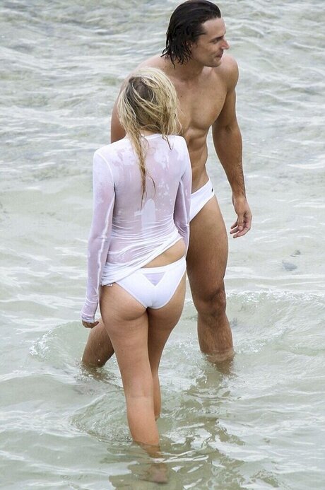 Lara Stone star nice img