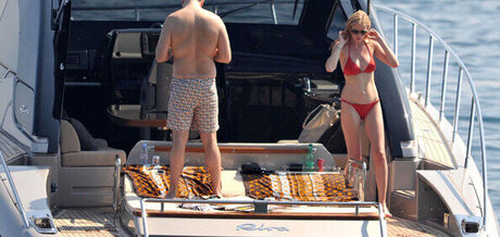 Lara Stone pornstar adult img