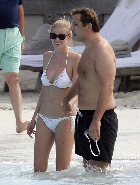 Lara Stone free star image