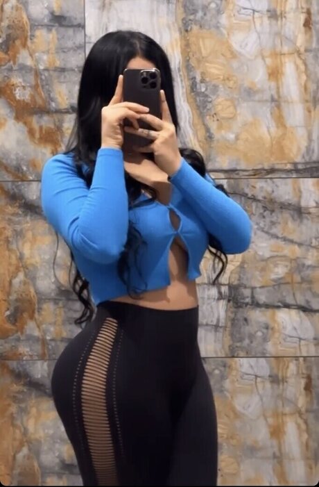 Melek Azad nice star galleries