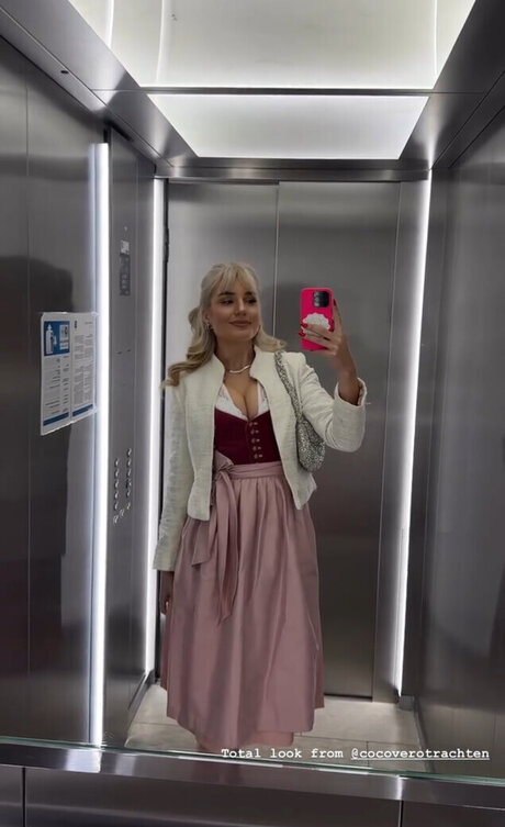 Laura Block nude actress galleries