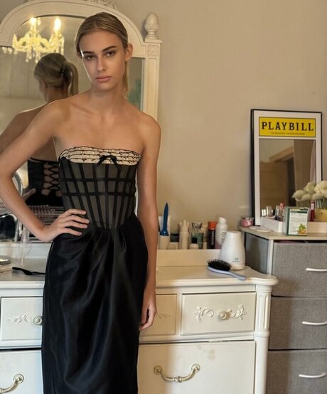 Claire Jameson exclusive model img