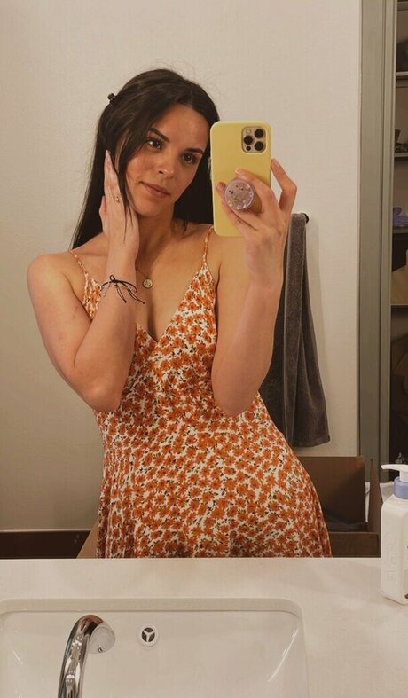 imamethystt nude pornstar picture