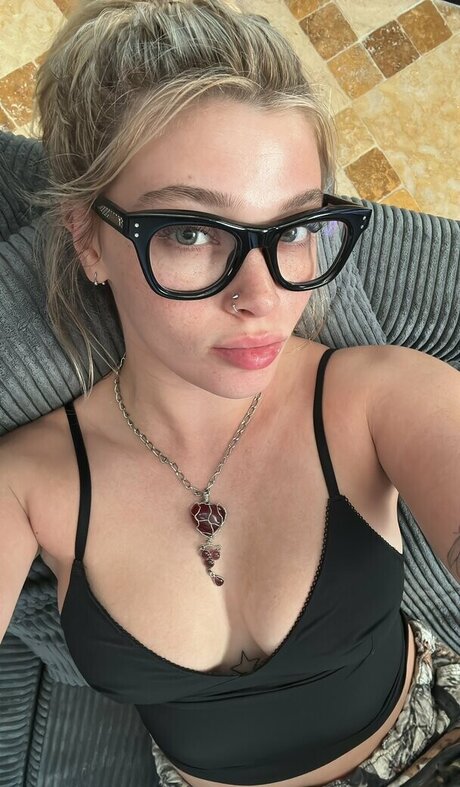 Lola Visage perfect model gallery