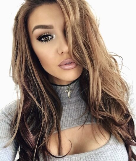 Gerda Lewis porn actress gallery