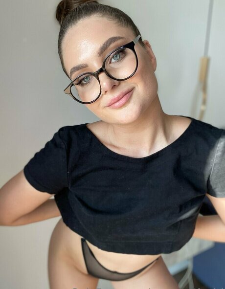 gymnasticgirl actress photo