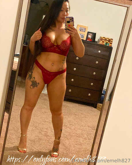 Emelh827 sexy actress pictures