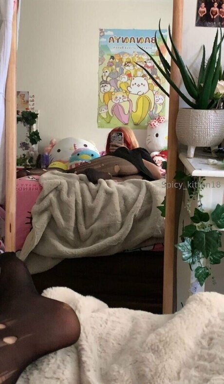 a very2 2 hot model pic