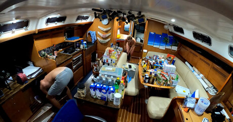 Sailing The Far Side top model pictures