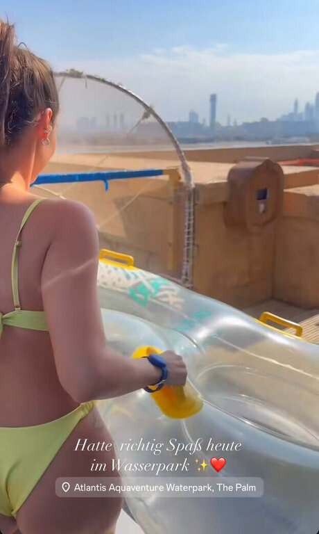 Sarah Engels naked star image