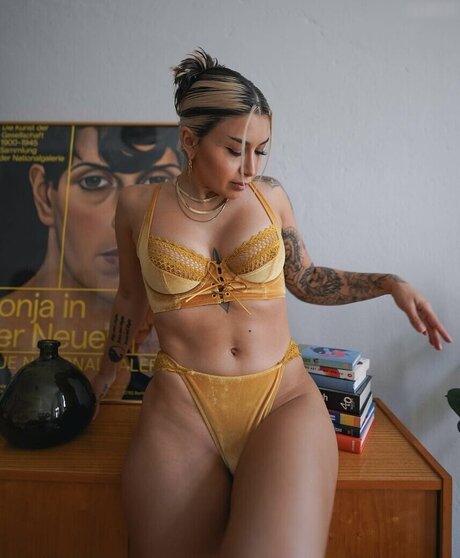 Salome Sylvana model pornographic archive