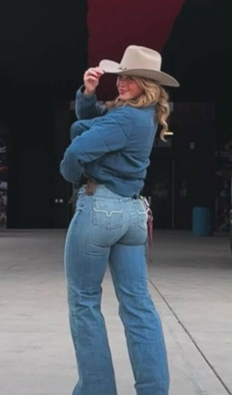 Jordan Blue high quality pornstar pic