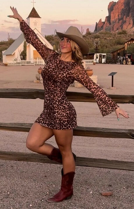 Jordan Blue star erotic pics