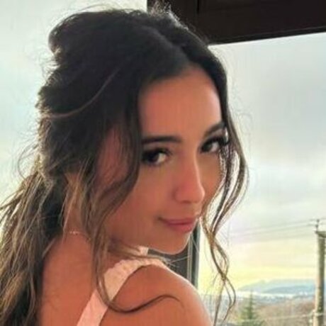 Em psaila pornstar sexy picture