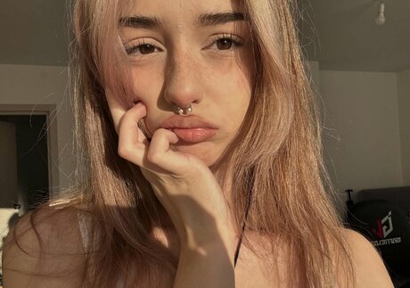 pavuk1 0 exclusive model pics