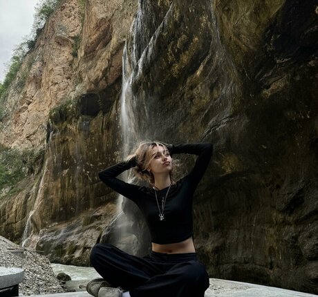 pavuk1 0 beautiful pornstar pic