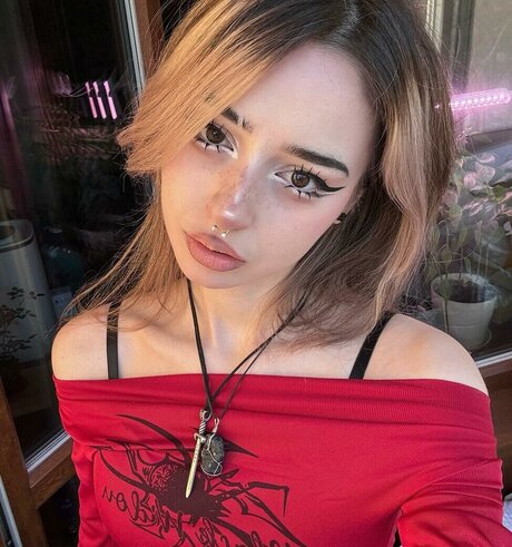 pavuk1 0 free actress archive