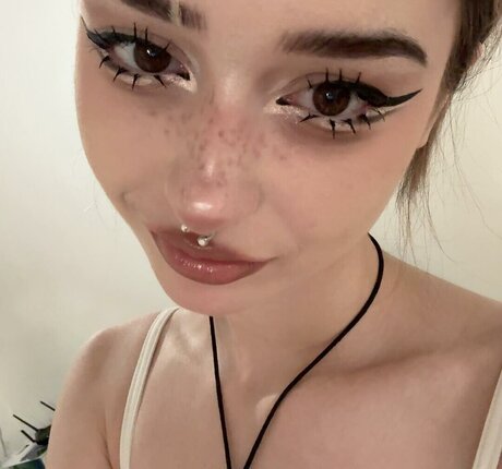 pavuk1 0 pretty model image