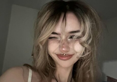 pavuk1 0 naked star photo