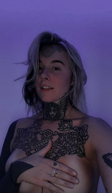 divinement bon pornstar top image