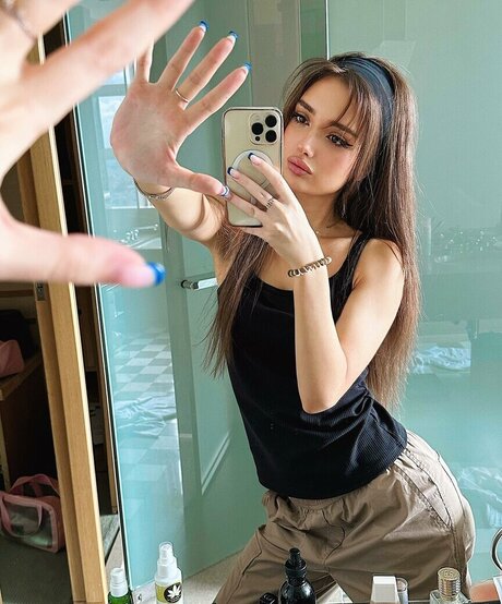 mildixs porn star gallery