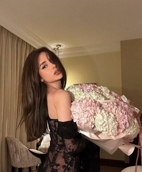 mildixs nudes star pics