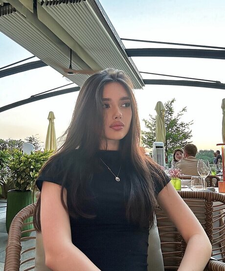 mildixs pretty pornstar gallery