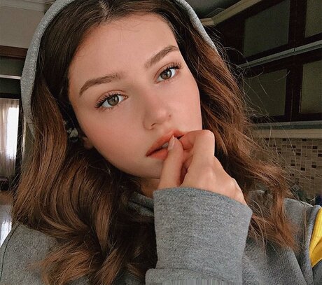 sumruozdenn model pornographic pic