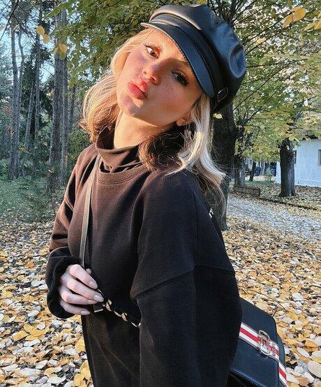 sumruozdenn star adult archive