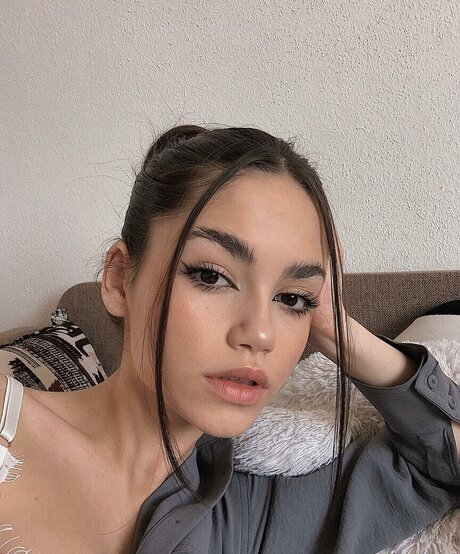 Sofia Chernasova nude pornstar gallery