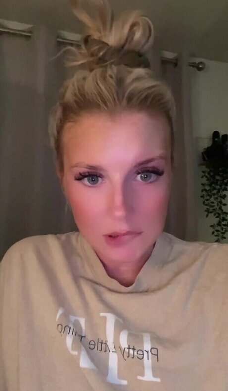 Emily Walters best actress img