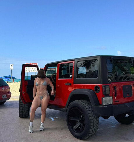 nicolecarluccii pretty actress pic