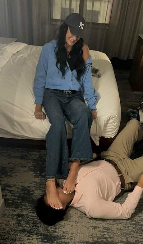 Kylie Mogen nice actress photos