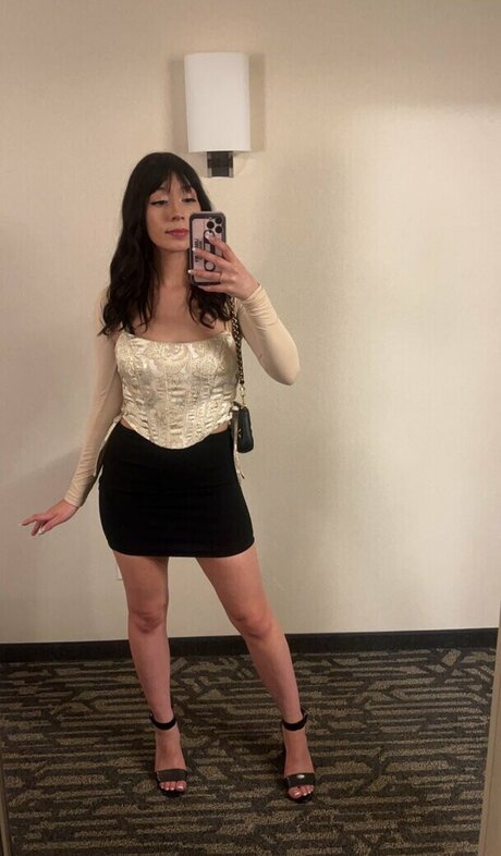 prettyalchemist model hd image