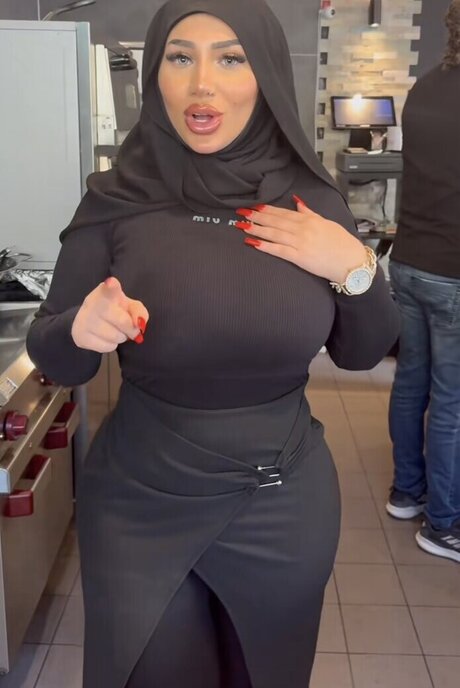 Abir zrk model erotic picture