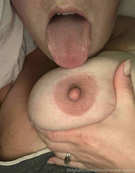 Notyouraveragejen8 hot model pic