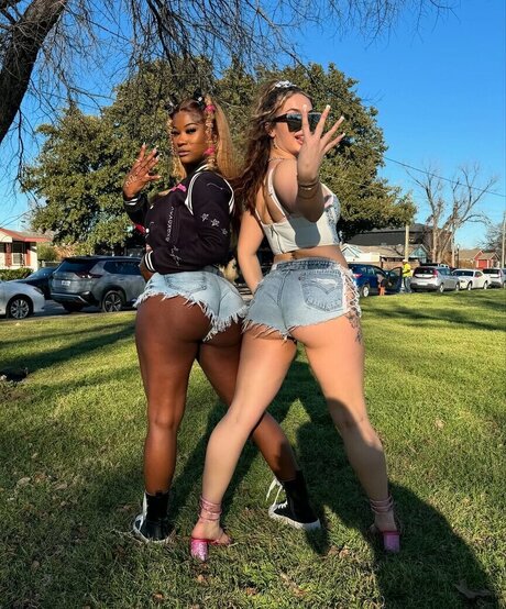 des suzanne pornstar hd photo