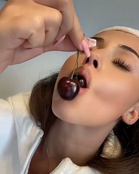 Alysa Ruppert hd pornstar pic